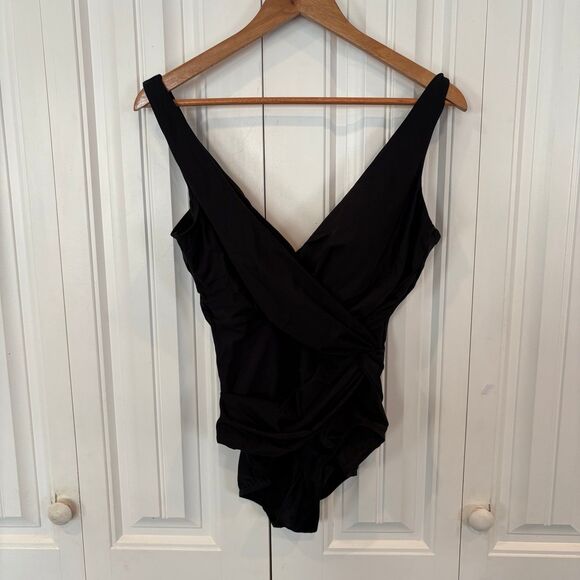 Miraclesuit Black One Piece Swim Suit Size 14 - Picture 1 of 7